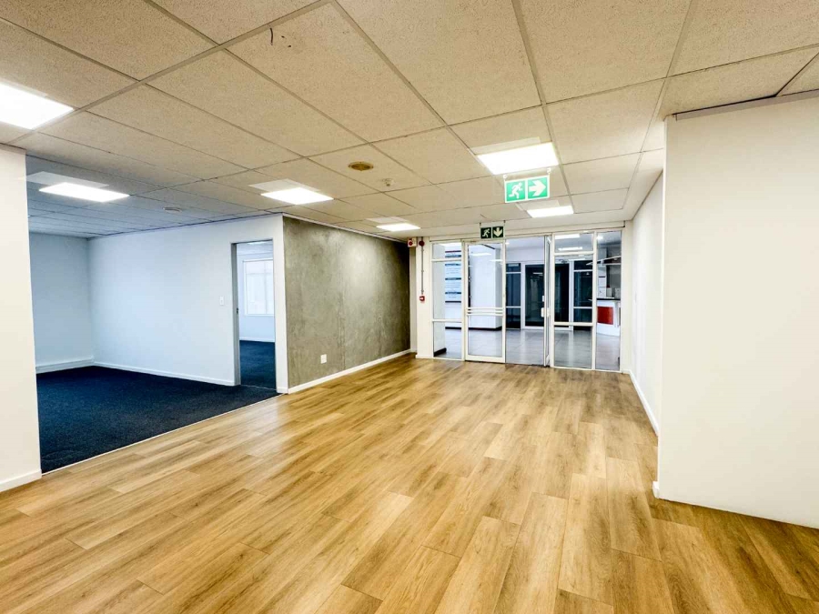 To Let Commercial Property for Rent in Mouille Point Western Cape